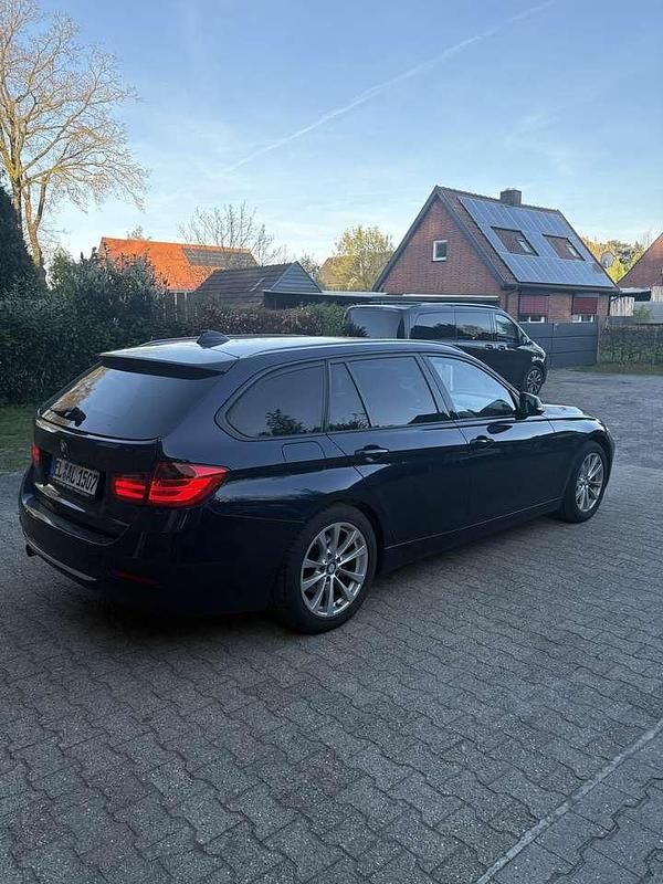 Gebraucht BMW 318 Gran Turismo 143 PS (105 kW) 2013 Limousine
