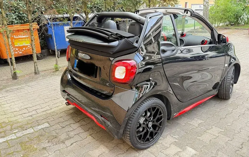 Gebraucht Smart ForTwo Cabrio Brabus 71 PS (52 kW) 2016 Schwarz Cabrio