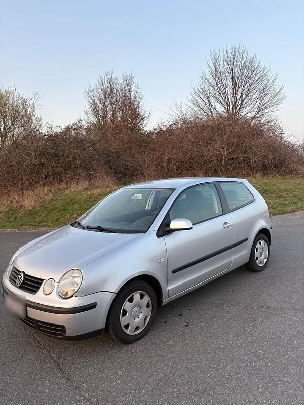 Gebraucht VW Polo 63 PS (46 kW) 2003 Grau Kleinwagen