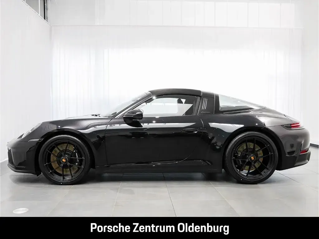 Neu Porsche 911 Carrera 4 GTS Targa 541 PS (397 kW) 2026 Schwarz Cabrio