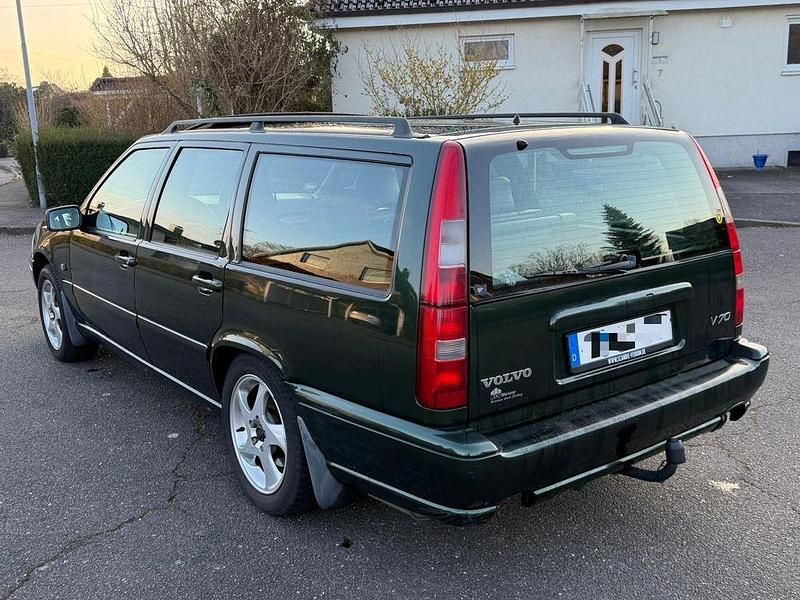Gebraucht Volvo V70 193 PS (141 kW) 1998 Grün Kombi