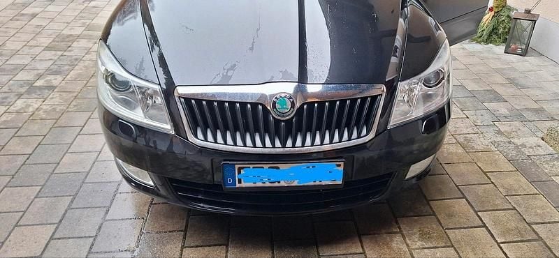 Gebraucht Skoda Octavia Style 140 PS (102 kW) 2012 Schwarz Kombi