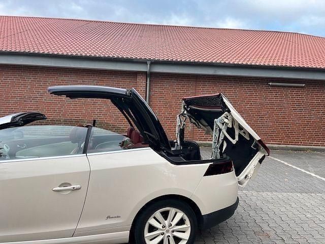 Gebraucht Renault Mégane Cabriolet Floride 131 PS (96 kW) 2012 Beige Cabrio