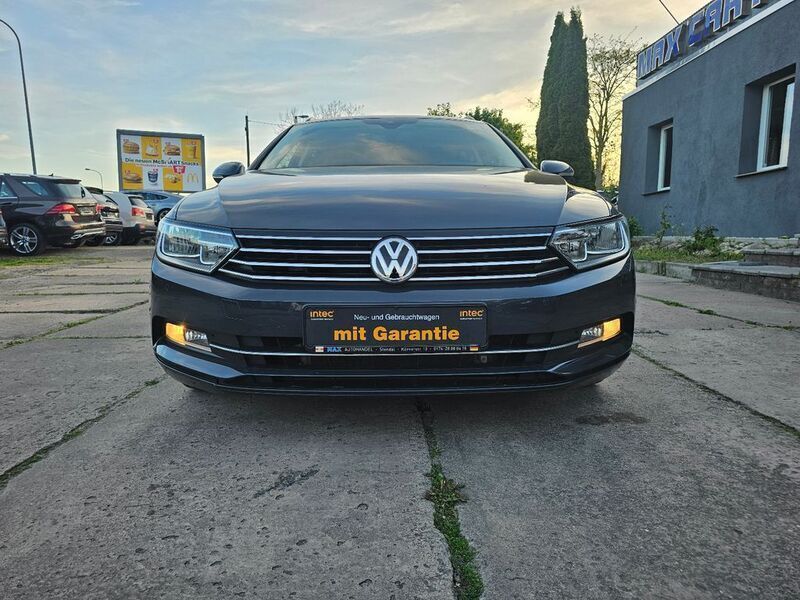 Grau Gebraucht 2019 VW Passat Comfortline Kombi | 17.000 € (Fairer Preis) - Bild 1/4