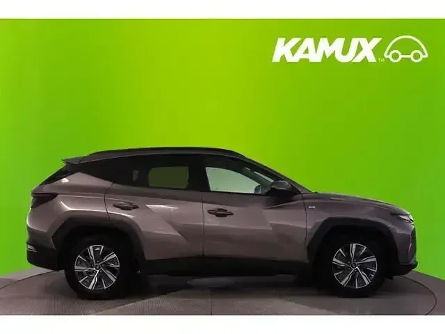 Gebraucht Hyundai Tucson Select 136 PS (100 kW) 2021 Braun SUV