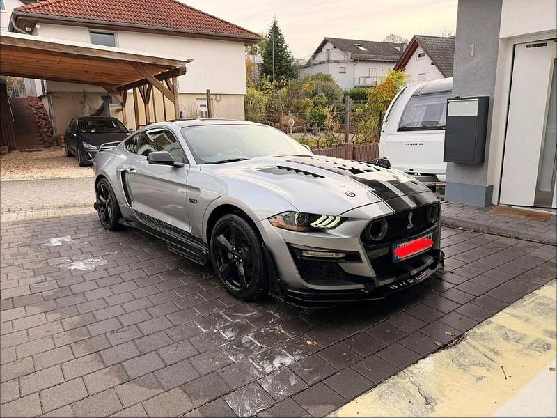 Grau Gebraucht 2021 Ford Mustang GT Coupé | 41.000 € (Guter Preis) - Bild 1/4