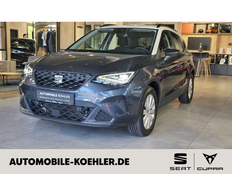 Magnetic grau / weiß Gebraucht 2022 Seat Arona Style SUV | 18.790 € (Fairer Preis) - Bild 1/4