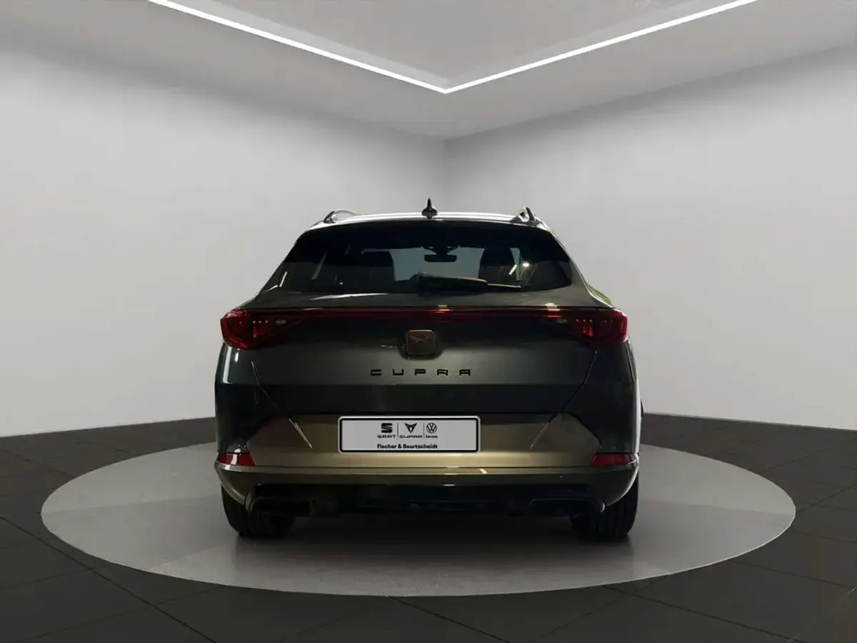 Gebraucht Cupra Formentor Basis 150 PS (110 kW) 2024 Grau SUV