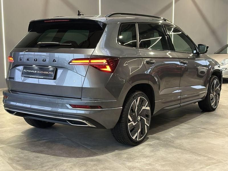 Gebraucht Skoda Karoq SportLine 150 PS (110 kW) 2022 Grau SUV