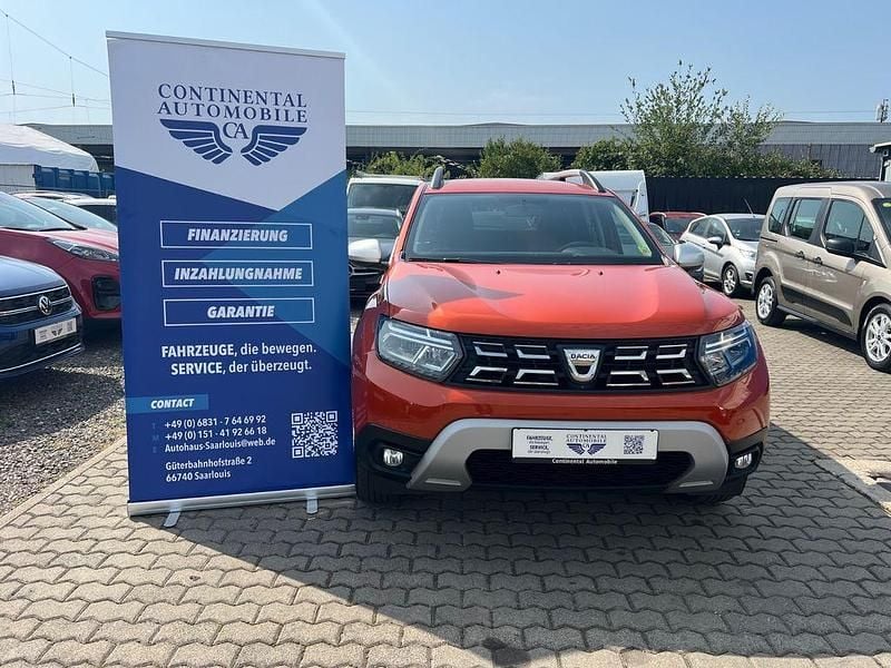 Orange Gebraucht 2022 Dacia Duster Prestige SUV | 15.999 € (Superpreis) - Bild 1/4