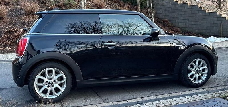 Gebraucht Mini ONE Chili 102 PS (75 kW) 2020 Schwarz Kleinwagen