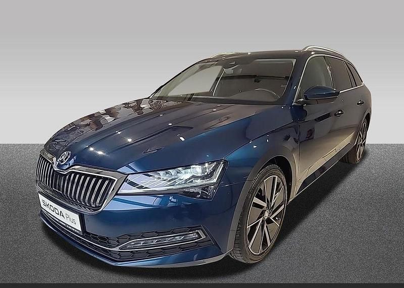Gebraucht Skoda Superb Style 150 PS (110 kW) 2022 Blau Kombi