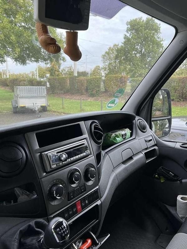 Gebraucht Iveco Daily 125 PS (91 kW) 2013 Weiß Van