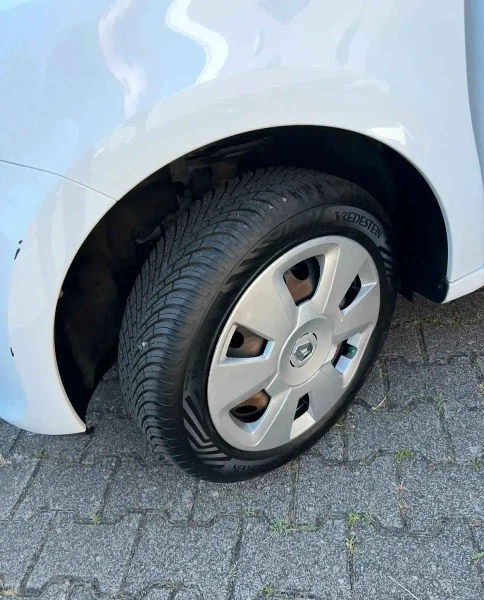 Gebraucht Renault Twingo 69 PS (50 kW) 2016 Weiß Kleinwagen