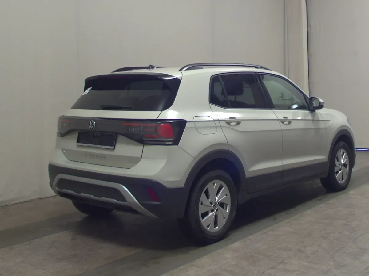 Gebraucht VW T-Cross IQ Drive 95 PS (69 kW) 2025 Grau SUV