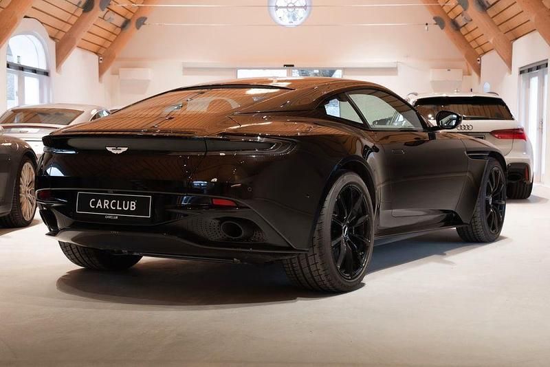 Gebraucht Aston Martin DB11 639 PS (469 kW) 2019 Schwarz