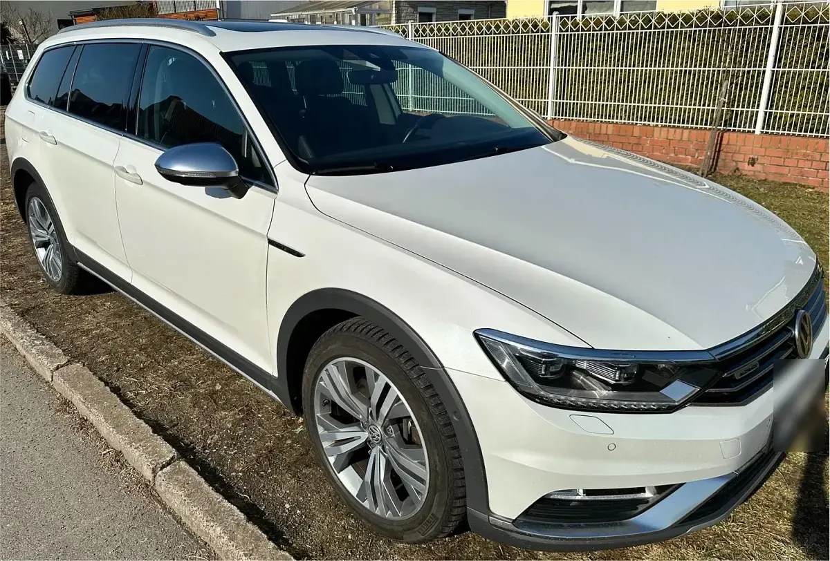 Gebraucht VW Passat 239 PS (175 kW) 2015 Weiß Kombi