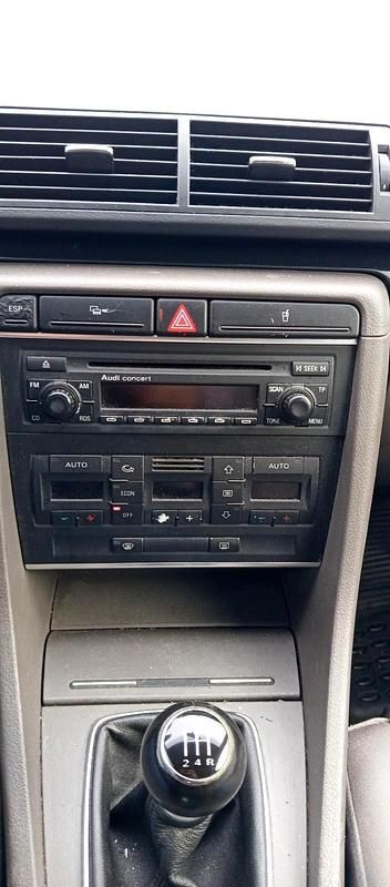 Gebraucht Audi A4 163 PS (119 kW) 2003 Grau Kombi