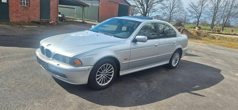 Gebraucht BMW 520 Exclusive 170 PS (125 kW) 2003 Silber Limousine