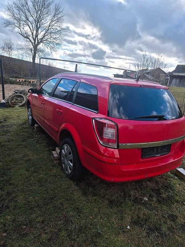 Gebraucht Opel Astra 110 PS (80 kW) 2008 Rot Kombi