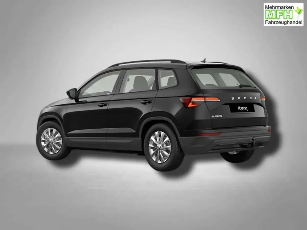 Neu Skoda Karoq Selection 150 PS (110 kW) 2025 Graphitegrau metallic SUV
