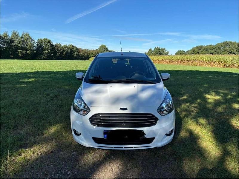 Gebraucht Ford Ka 69 PS (50 kW) 2018 Weiß Limousine