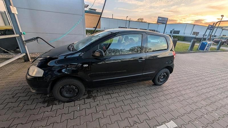 Usata VW Fox 75 CV (55 kW) 2005 Nero Utilitaria