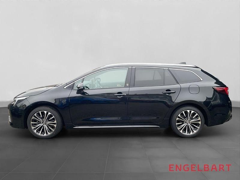 Gebraucht Toyota Corolla Team 140 PS (102 kW) 2024 Schwarz Limousine