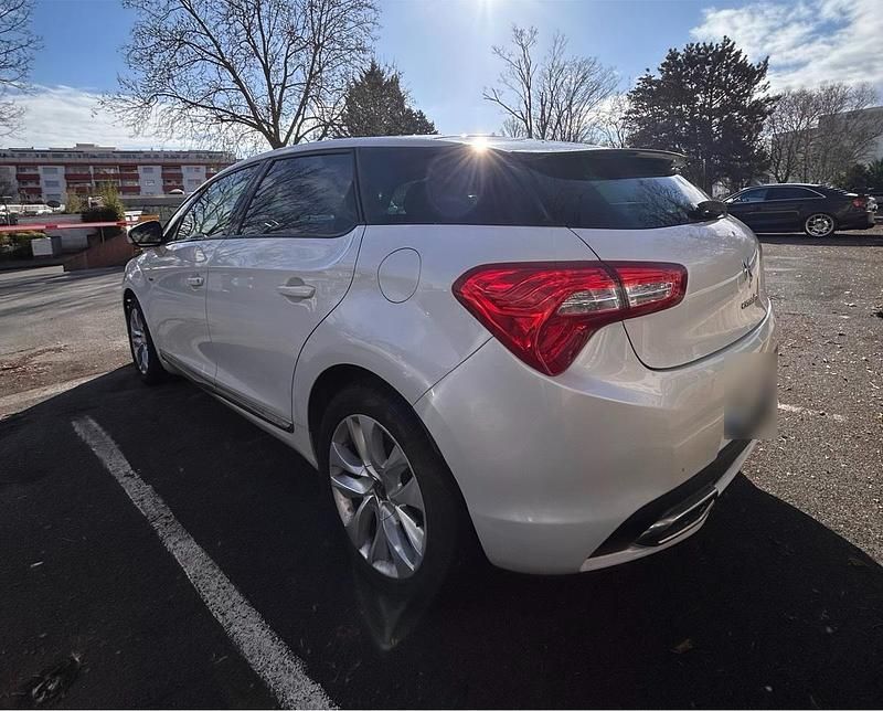 Gebraucht Citroën DS5 165 PS (121 kW) 2014 Weiß Kleinwagen
