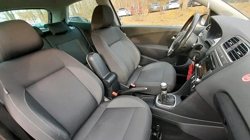 Gebraucht VW Polo 60 PS (44 kW) 2012 Grau Kleinwagen