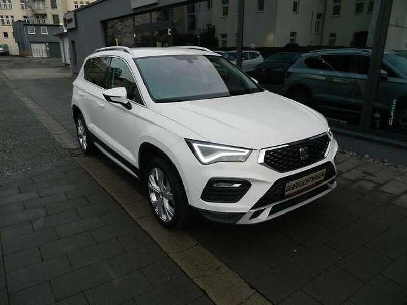 Bila weiß Gebraucht 2022 Seat Ateca Xperience SUV | 25.990 € (Fairer Preis) - Bild 1/4