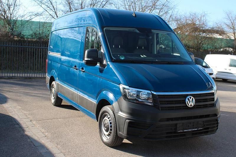 Gebraucht VW Crafter 140 PS (102 kW) 2022 Deep ocean blue Van