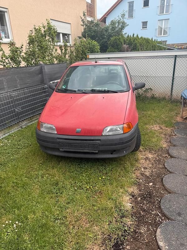 Rot Gebraucht 1997 Fiat Punto Kleinwagen | 350 € - Bild 1/4