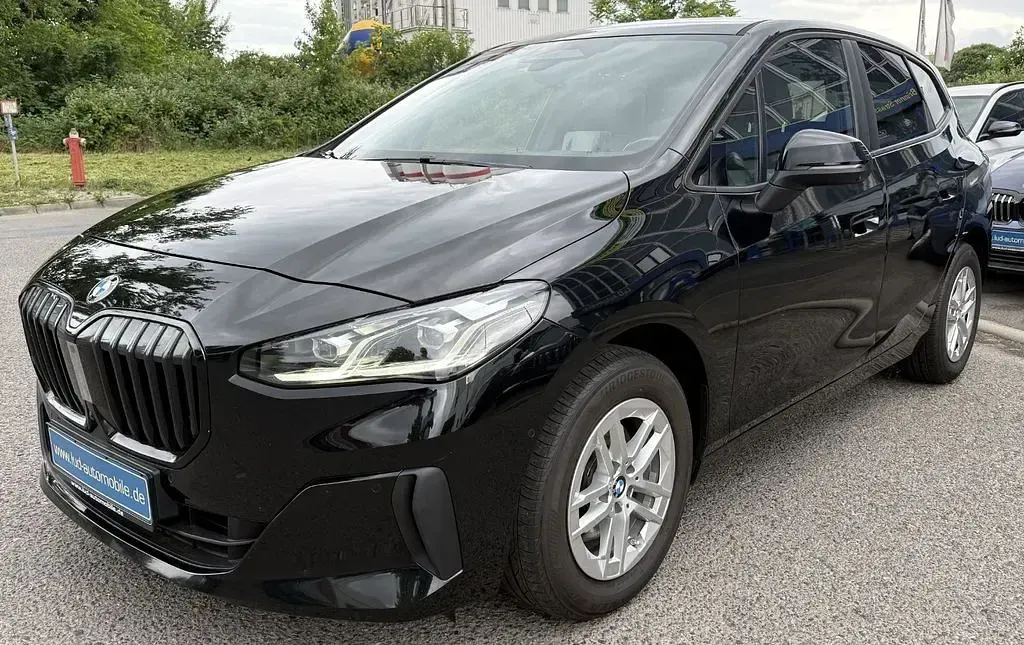 Gebraucht BMW 218 Active Tourer 150 PS (110 kW) 2022 Schwarz Van / Kleinbus