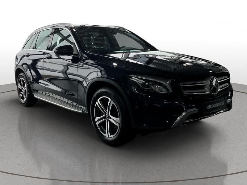 Gebraucht Mercedes GLC300 AMG line 245 PS (180 kW) 2018 Blau SUV