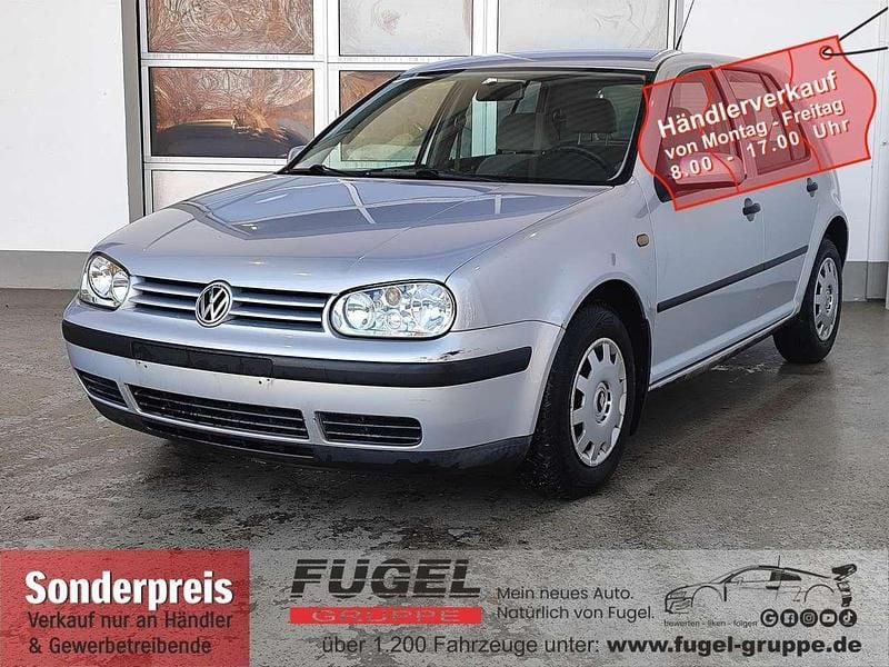 Satinsilber metallic Gebraucht 1998 VW Golf Comfortline Limousine | 499 € (Superpreis) - Bild 1/4