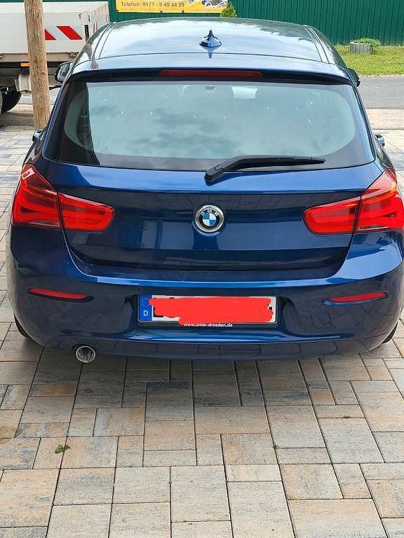 Blau Gebraucht 2018 BMW 116 Kleinwagen | 9.399 € (Guter Preis) - Bild 1/4