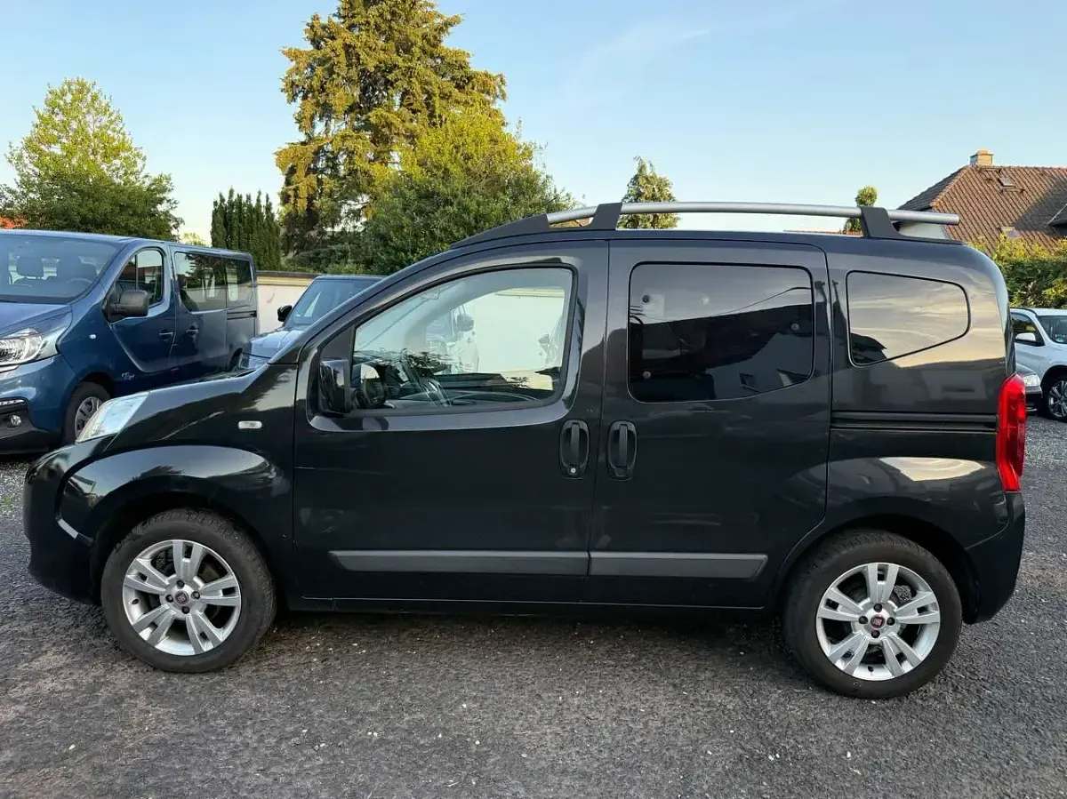 Gebraucht Fiat Qubo Easy 73 PS (53 kW) 2013 Colore esterno tenore schwarz Van / Kleinbus