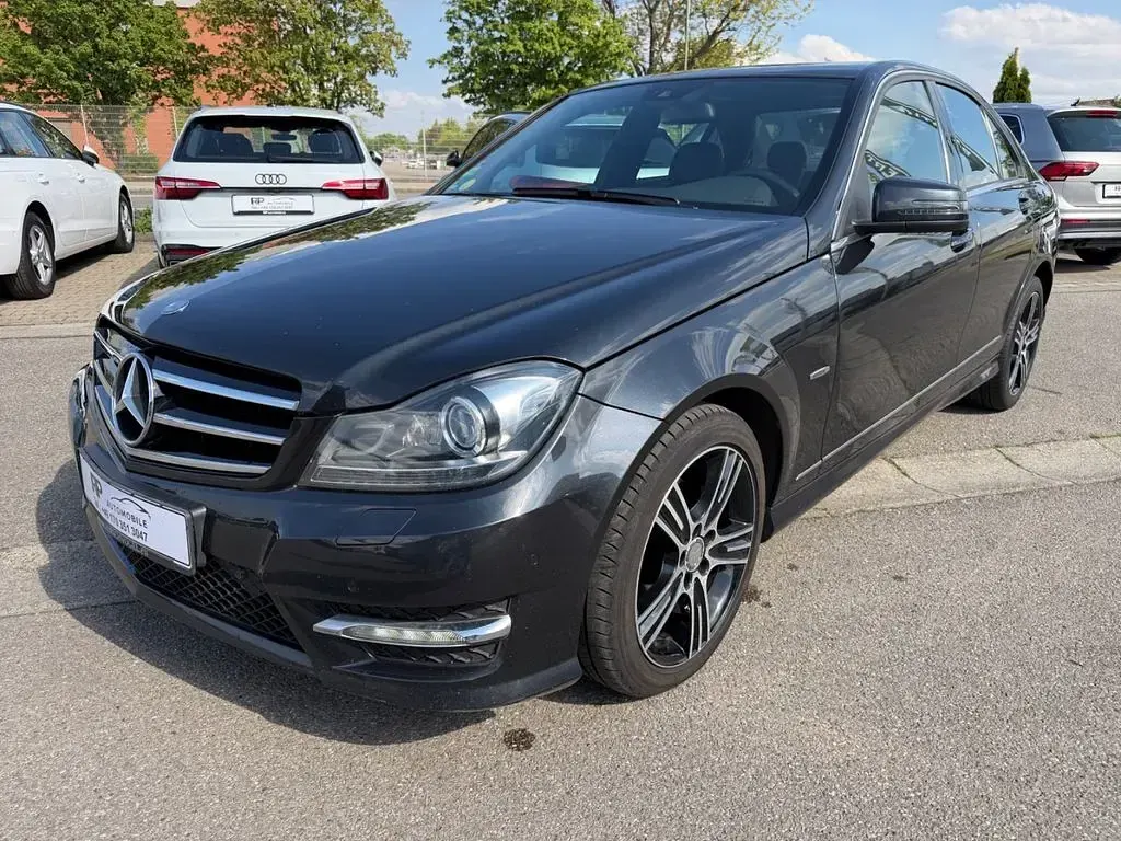 Gebraucht Mercedes C220 AMG 170 PS (125 kW) 2013 Schwarz Limousine