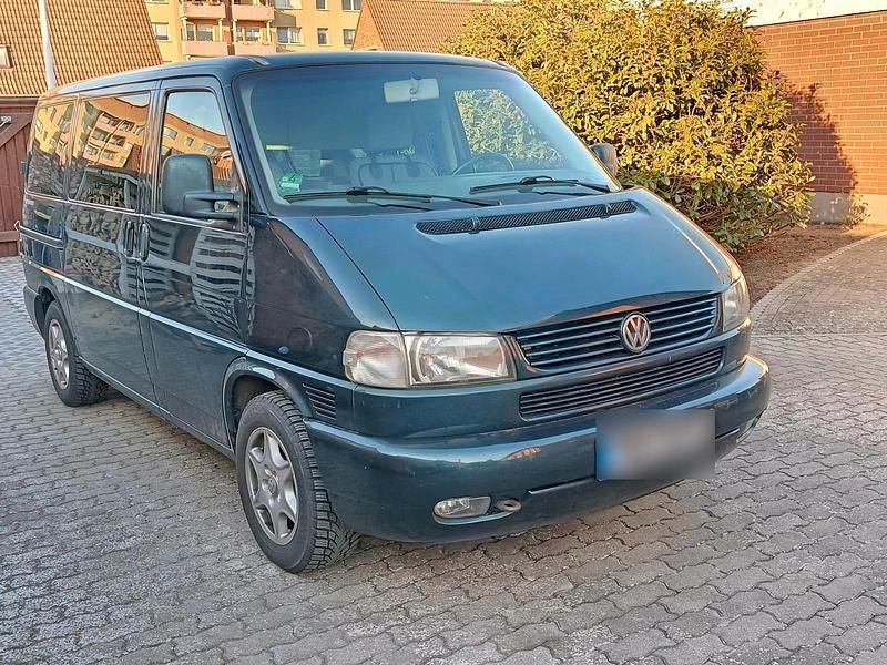 Gebraucht VW T4 102 PS (75 kW) 2001 Grün Van