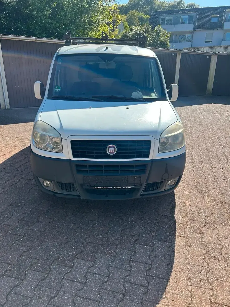 Gebraucht Fiat Doblò 100 PS (73 kW) 2009 Weiß Van / Kleinbus
