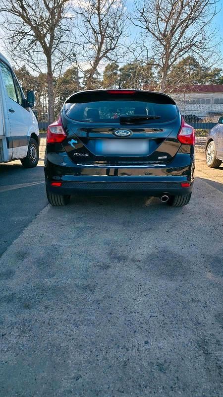 Gebraucht Ford Focus 150 PS (110 kW) 2012 Schwarz Limousine