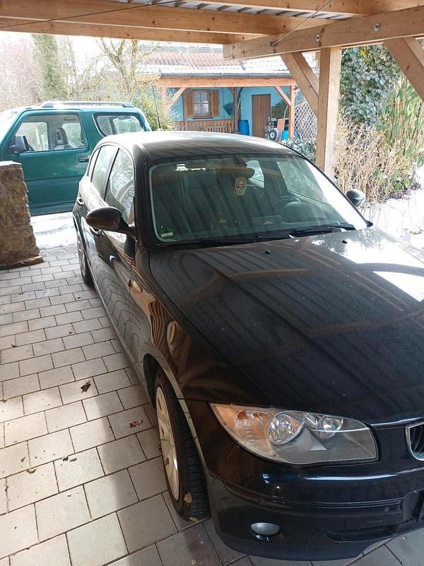 Gebraucht BMW 118 130 PS (95 kW) 2006 Schwarz Kleinwagen