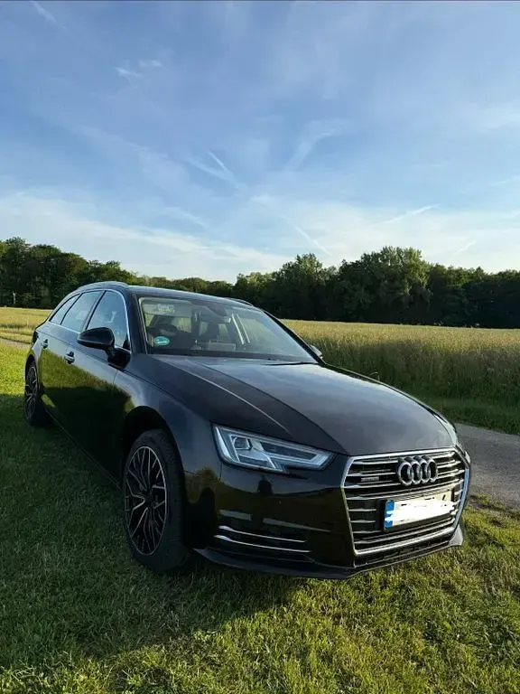 Gebraucht Audi A4 Ambiente 190 PS (139 kW) 2017 Schwarz Kombi