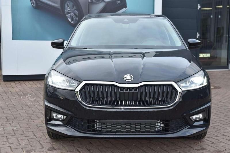 Neu Skoda Fabia 116 PS (85 kW) 2026 Schwarzmagic perleffekt Kleinwagen
