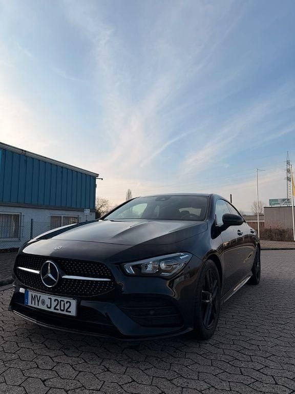 Schwarz Gebraucht 2023 Mercedes CLA200 Advanced Coupé | 31.499 € (Superpreis) - Bild 1/4