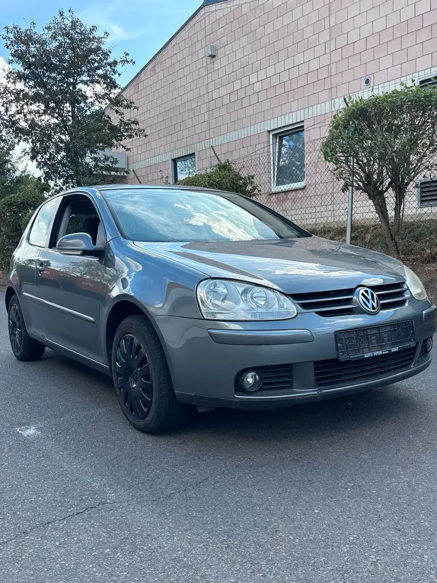 Gebraucht VW Golf V 80 PS (58 kW) 2007 Grau Limousine