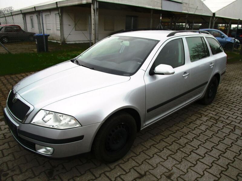 Gebraucht Skoda Octavia Team Edition 140 PS (102 kW) 2008 Silber metallic Kombi