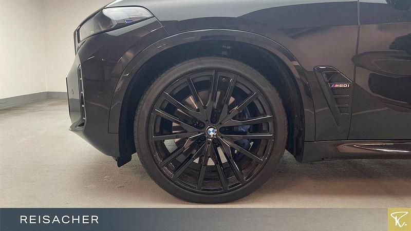 Gebraucht BMW X5 M Sport 530 PS (389 kW) 2024 Saphirschwarz SUV