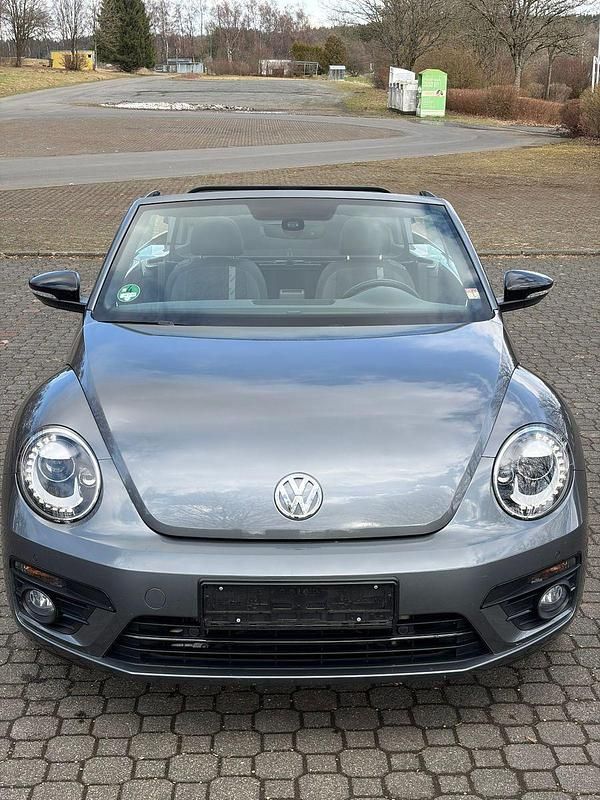 Gebraucht VW Beetle Design 150 PS (110 kW) 2017 Grau Kleinwagen